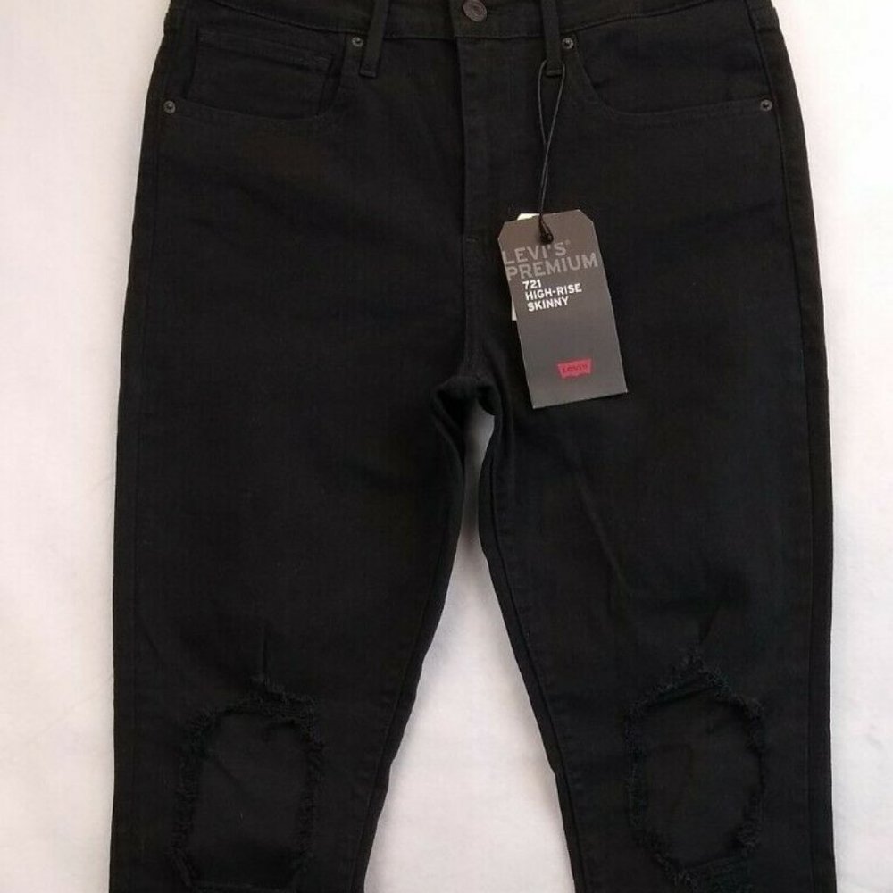 Levi's Black High-Rise Skinny Jeans with Distressed Knees and Tag